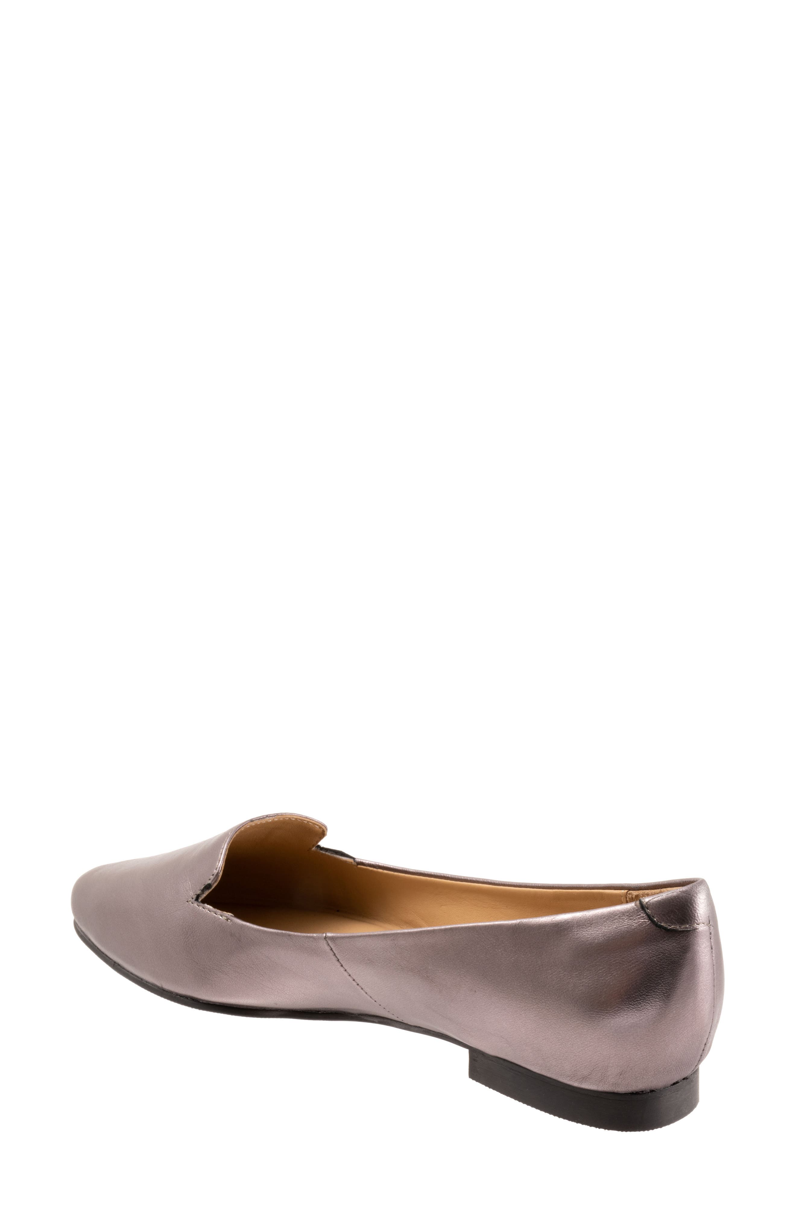 Trotters Harlowe Pointed Toe Loafer, Alternate, color, Pewter