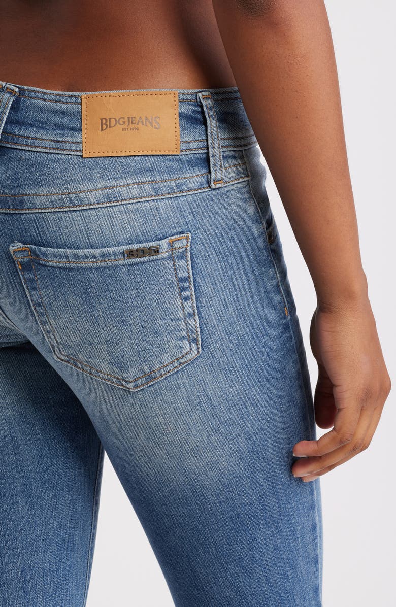 BDG Urban Outfitters Brooke Low Rise Flare Jeans, Alternate, color, Mid Vintage