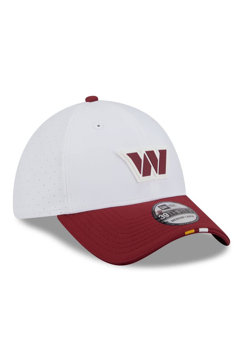 Men's New Era  White/Burgundy Washington Commanders 2025 NFL Training Camp 39THIRTY Flex Hat, Alternate, color, White