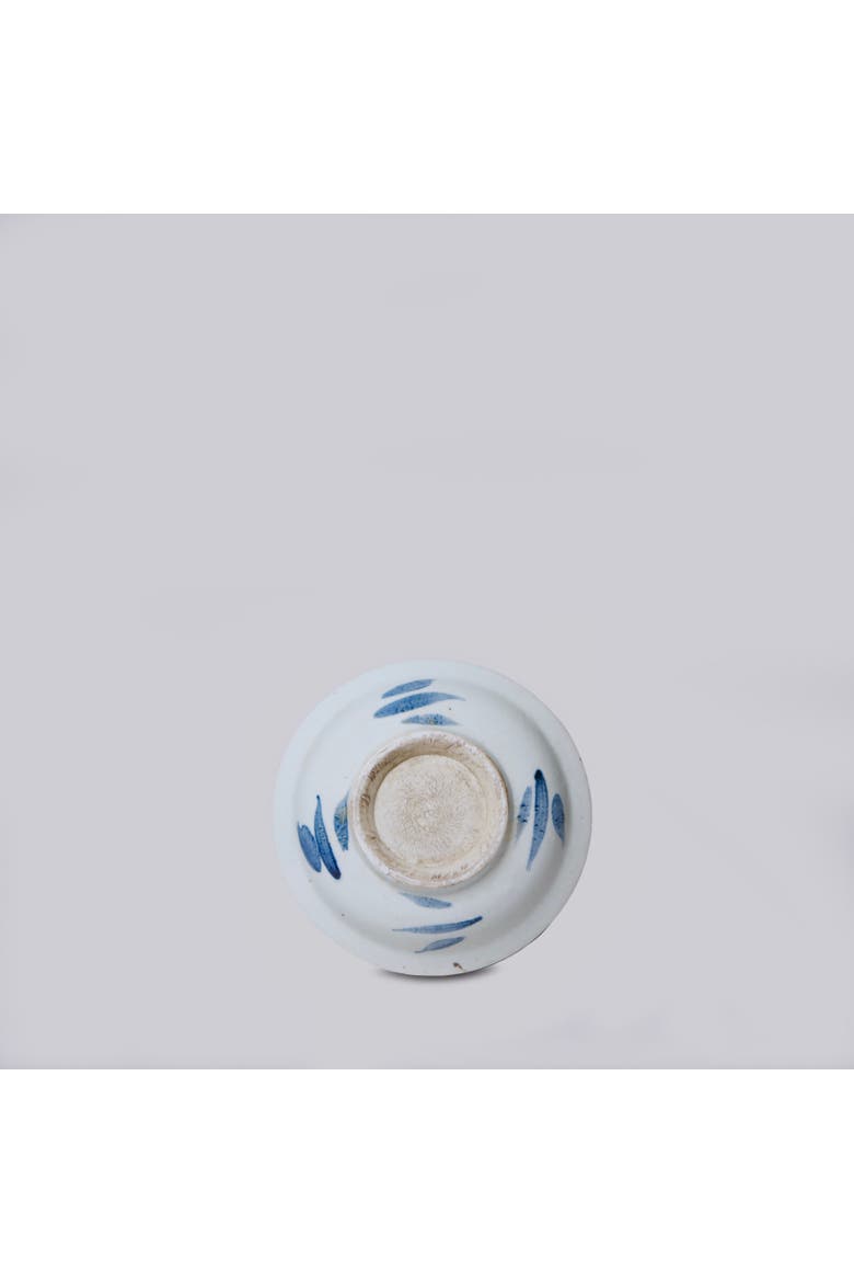 Small Porcelain Lotus Dish, Alternate, color, Blue + White
