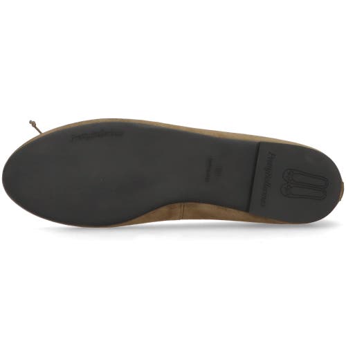 Pretty Ballerinas Round Toe Ballet Flat In Green