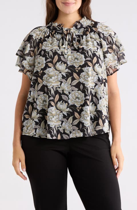Floral Flutter Sleeve Top (Plus)