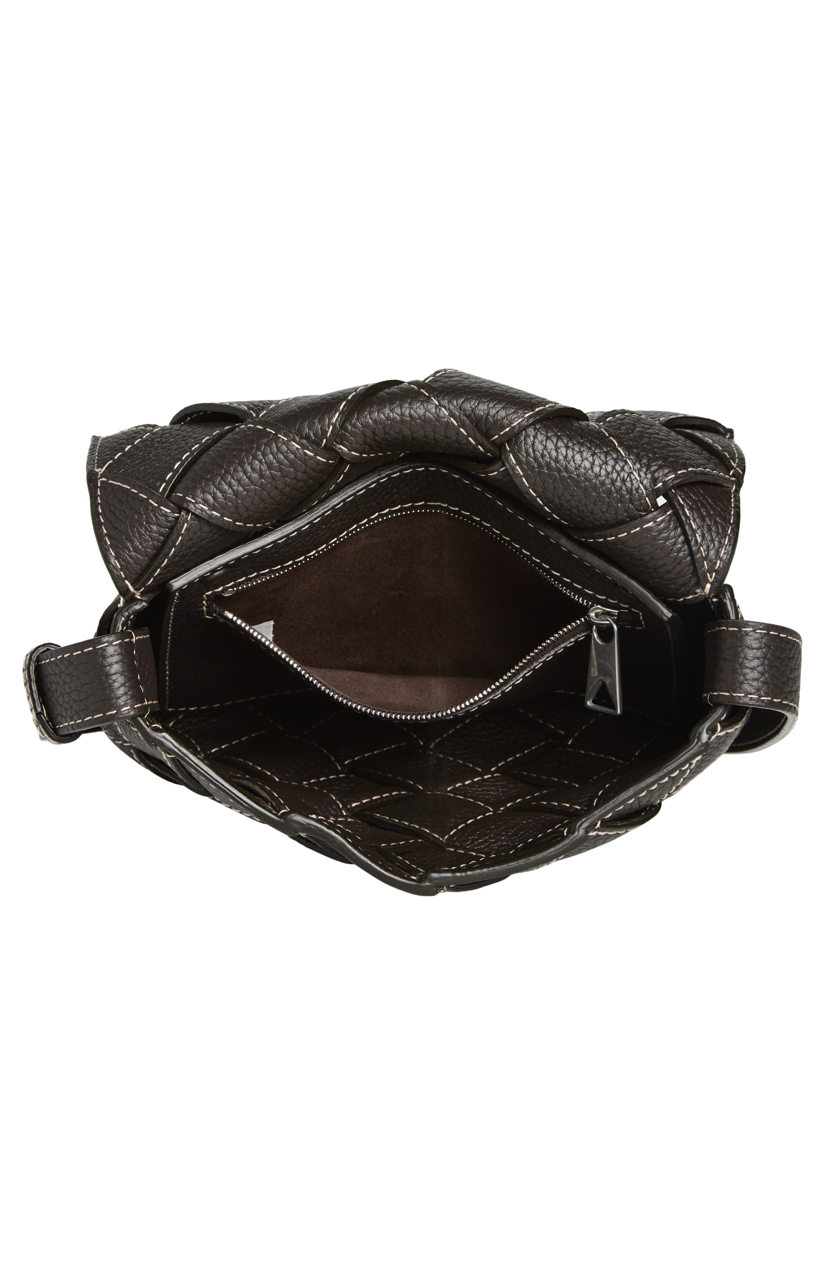 Bottega Veneta Topstitched Intreccciato Leather Messenger Bag, Alternate, color, 2314 Fondant-Natural-Silver