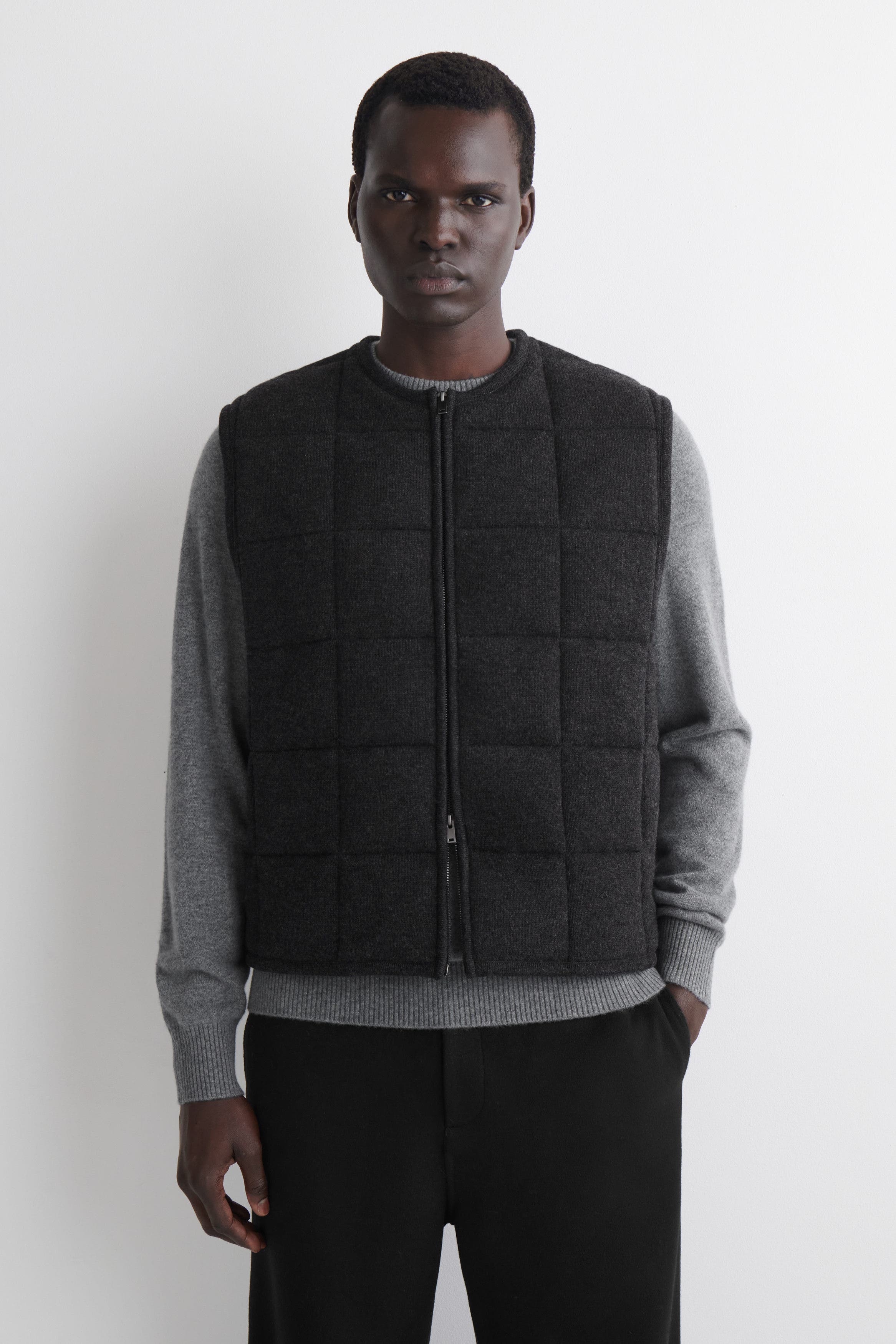 selected CHARCOAL MÉLANGE