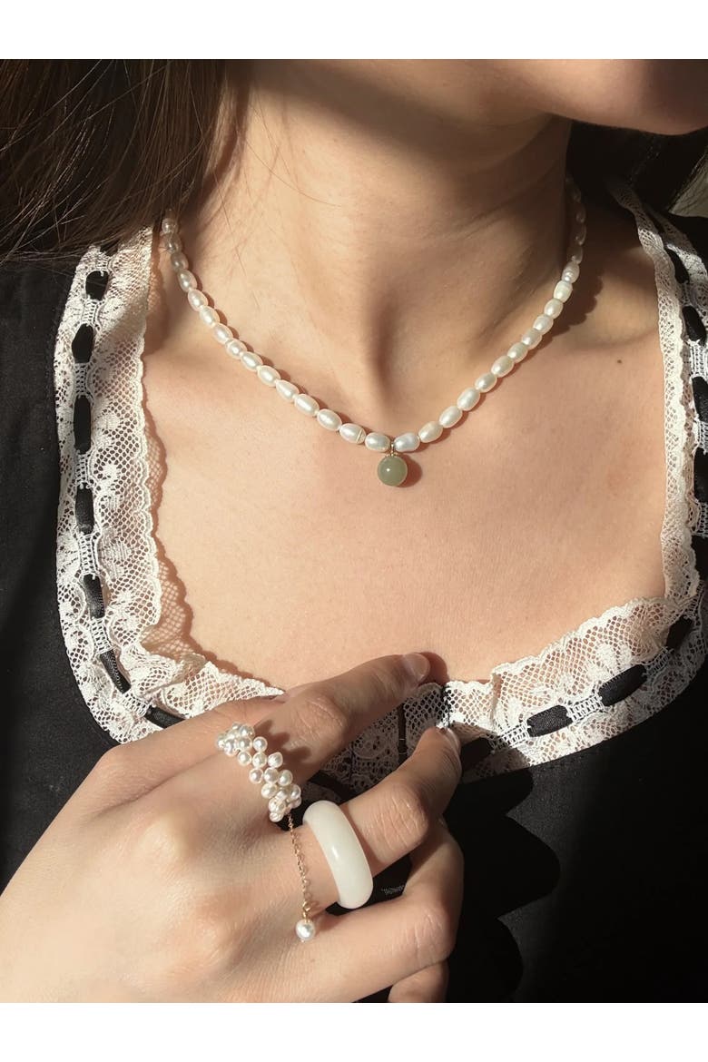 Belle Pearl and green jade choker, Alternate, color, Light green