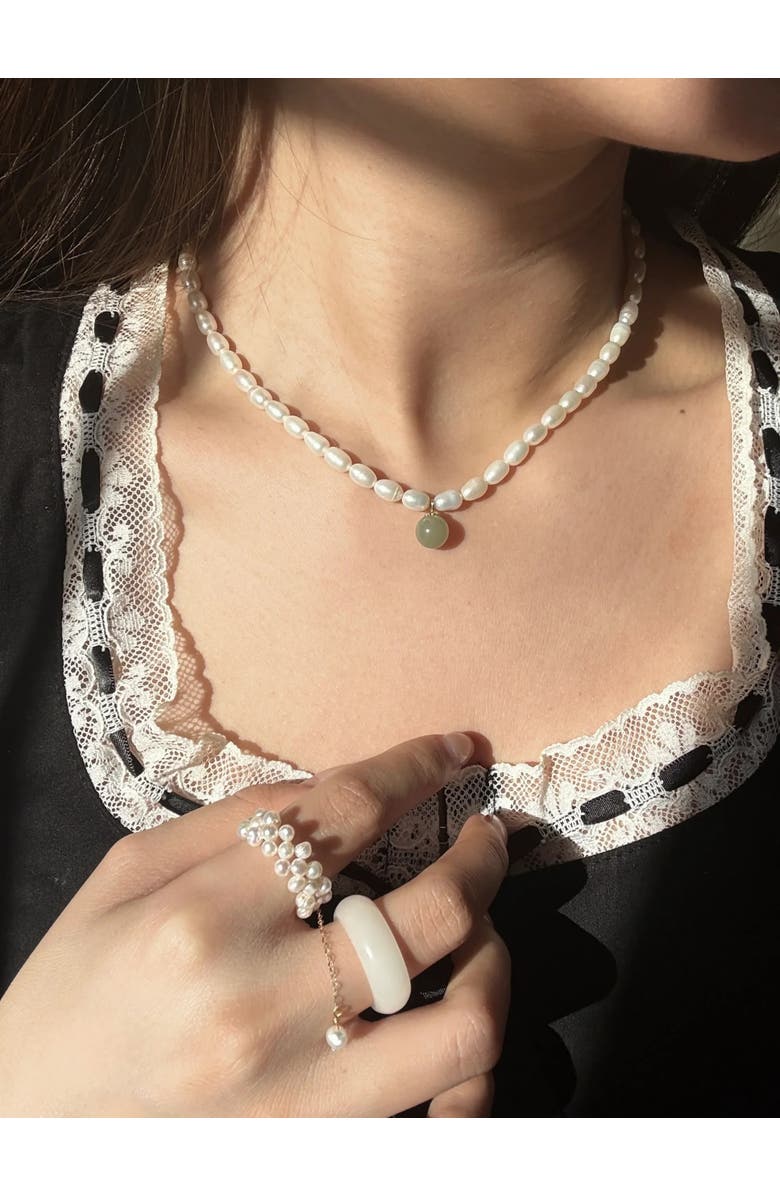 seree Belle Pearl and green jade choker, Alternate, color, Light Green