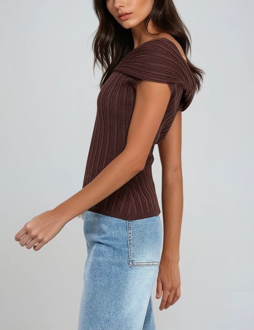 Sisterly Amélie Off-shoulder Ribbed Contour Top In Brown