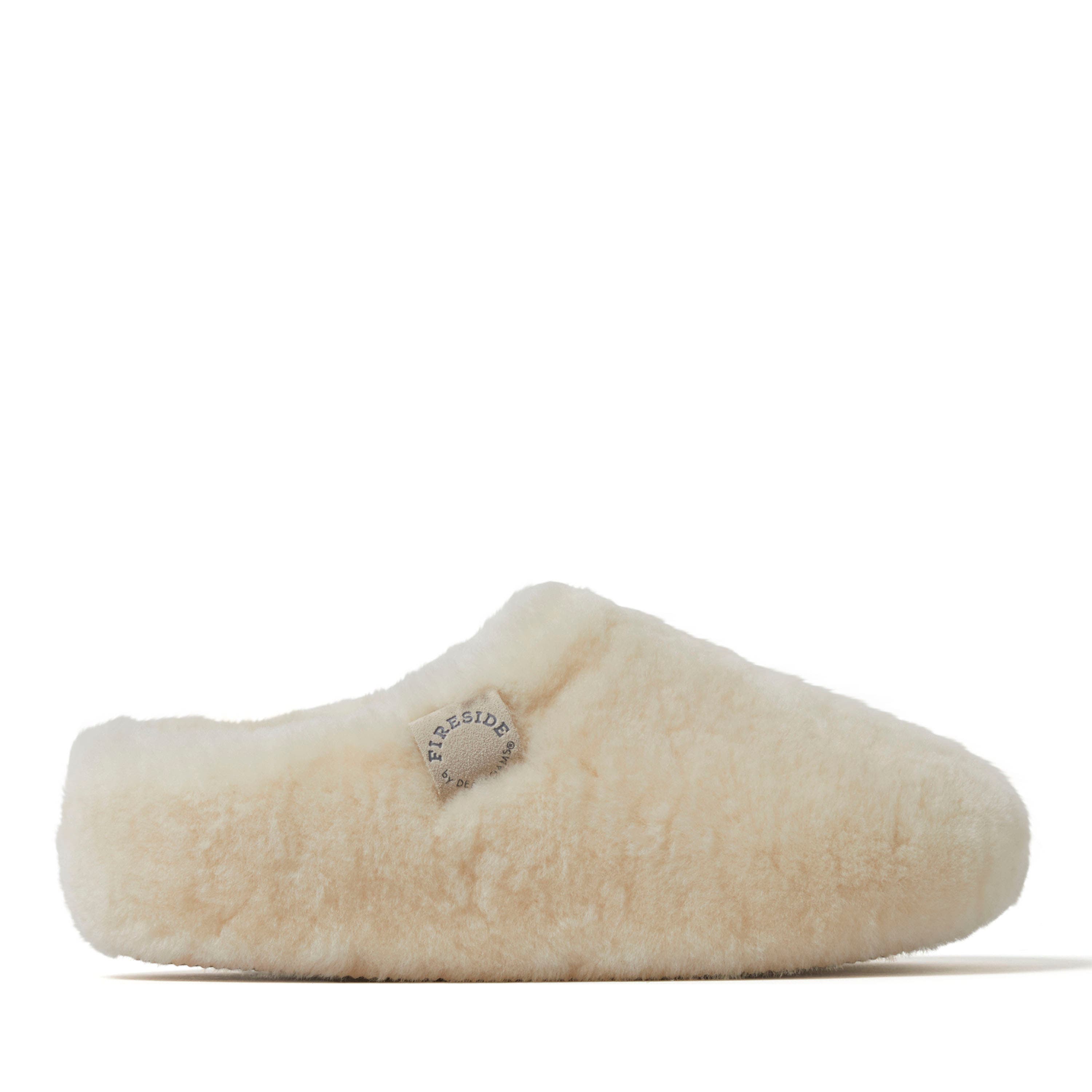 DEARFOAMS Fireside Maryboro Genuine Shearling Platform Fuzzy Clog Slipper, Alternate, color, Natural