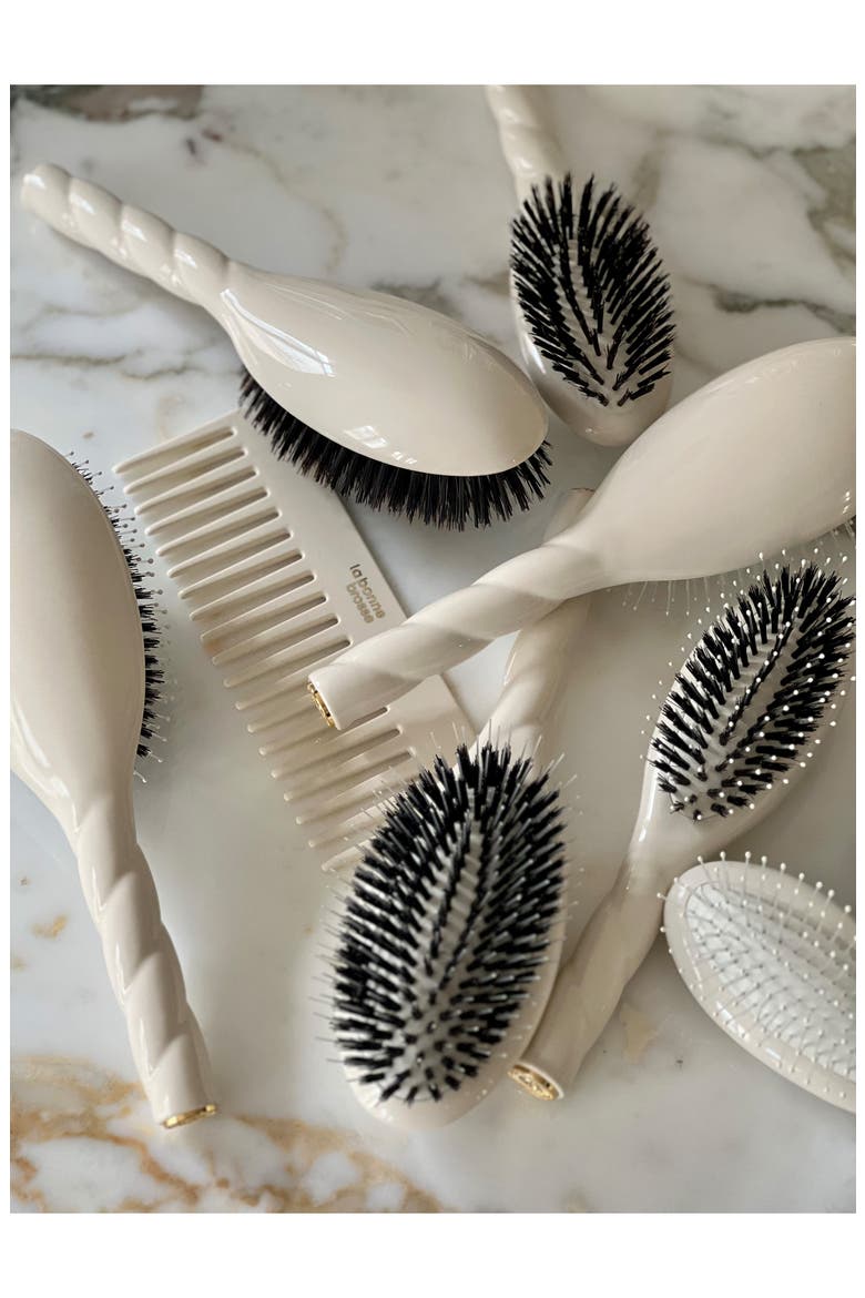 N.03 The Large Gentle Scalp Care Hairbrush, Alternate, color, CREAMY WHITE