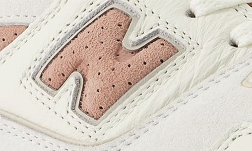 New Balance 550 Basketball Sneaker