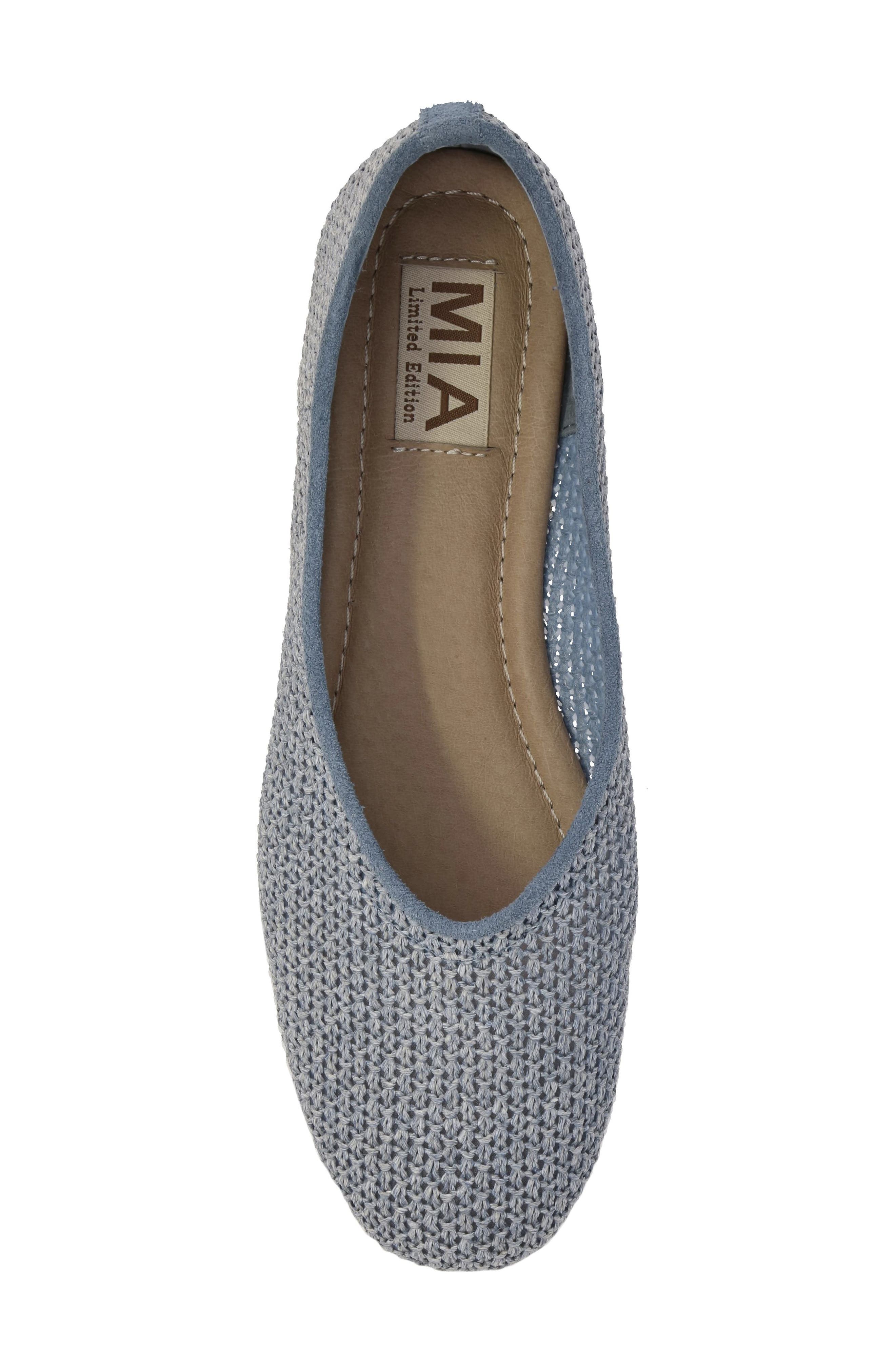 Kinsley Flat, Alternate, color, DENIM