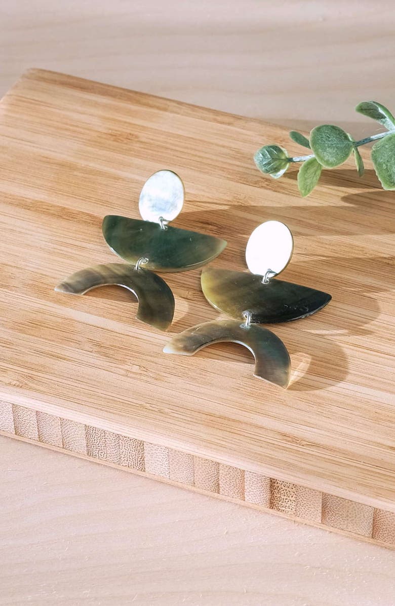 LIKHA Mother-of-Pearl Long Geometric Dangle Earrings, Alternate, color, Black