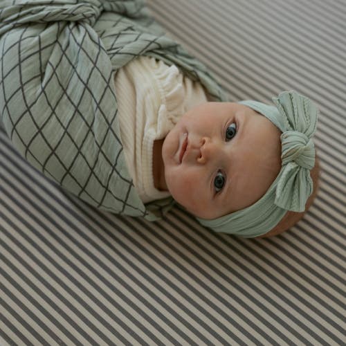 Parker Baby Co. Crib Sheets In Pewter Stripe
