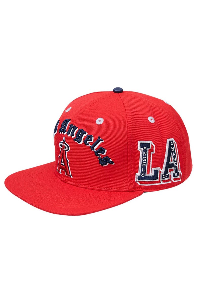 PRO STANDARD Men's Pro Standard Red Los Angeles Angels 2002 World Series Old English Snapback Hat, Main, color,