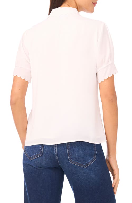 Cece Scallop Short Sleeve Top In White