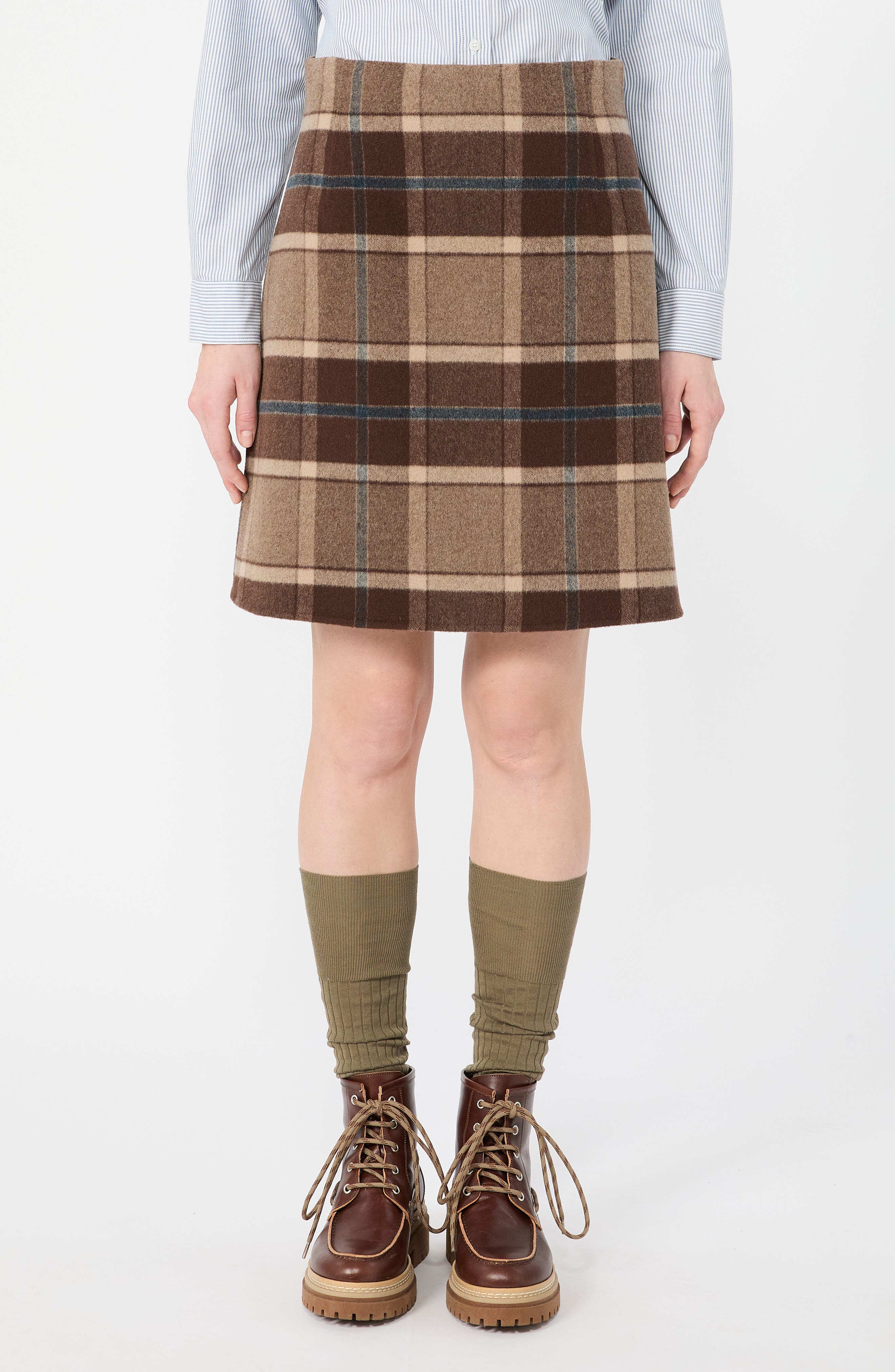 selected BROWN