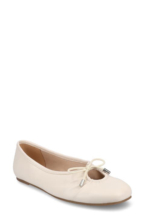 Callee Keyhole Square Toe Flat (Women)