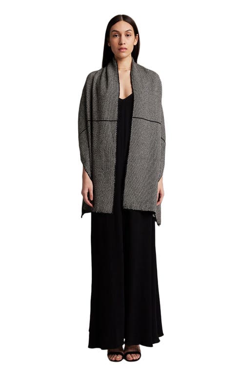 Voz Lineas Shawl in Baby Alpaca in Black/ivory  product
