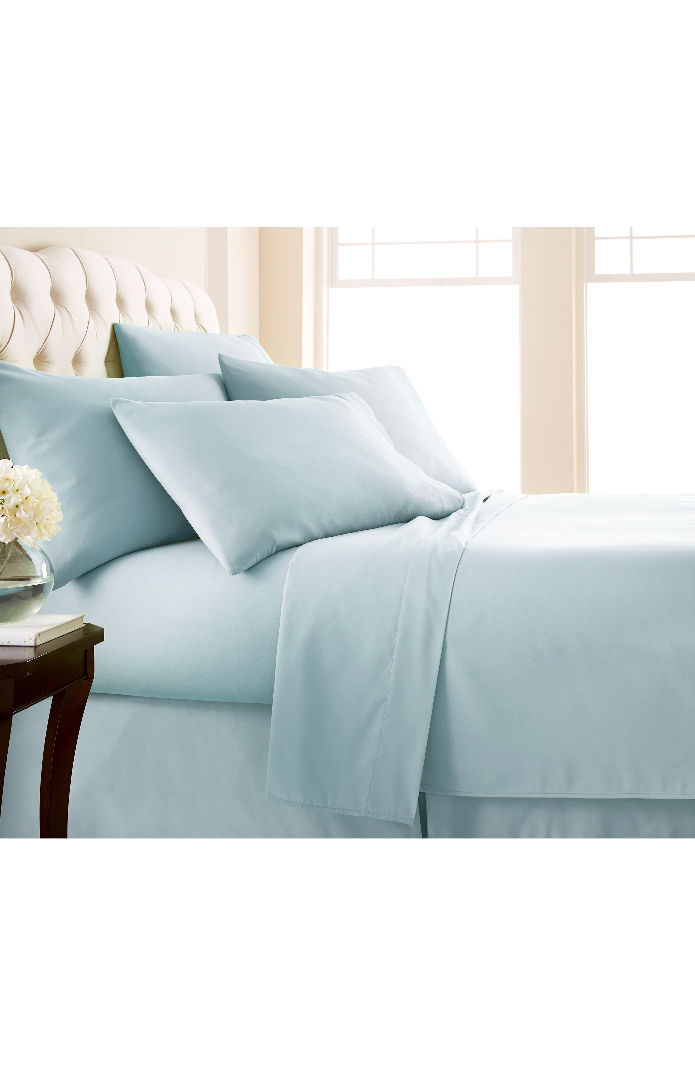LIGHT BLUE