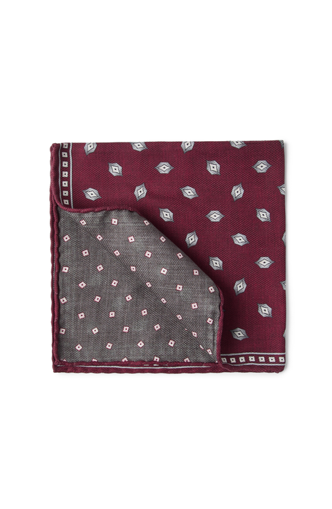 Pocket square with pattern