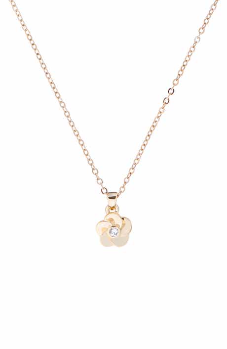 Parnela Polished Flower Pendant Necklace