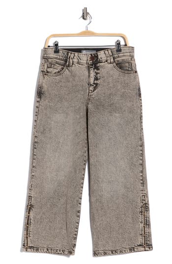 Democracy Faux Pearl Detail Acid Wash Jeans In Gray