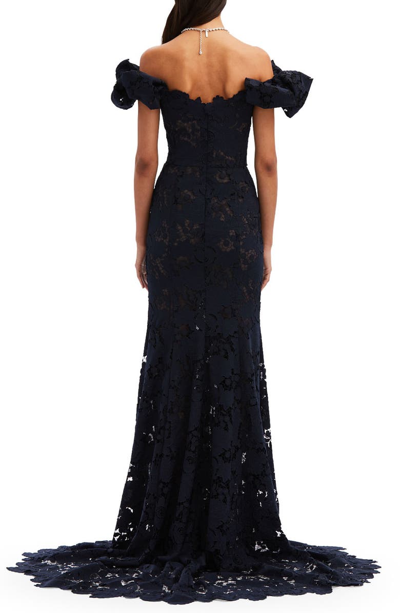 Oscar de la Renta Botanical Off the Shoulder Guipure Lace Gown with Train, Alternate, color, 