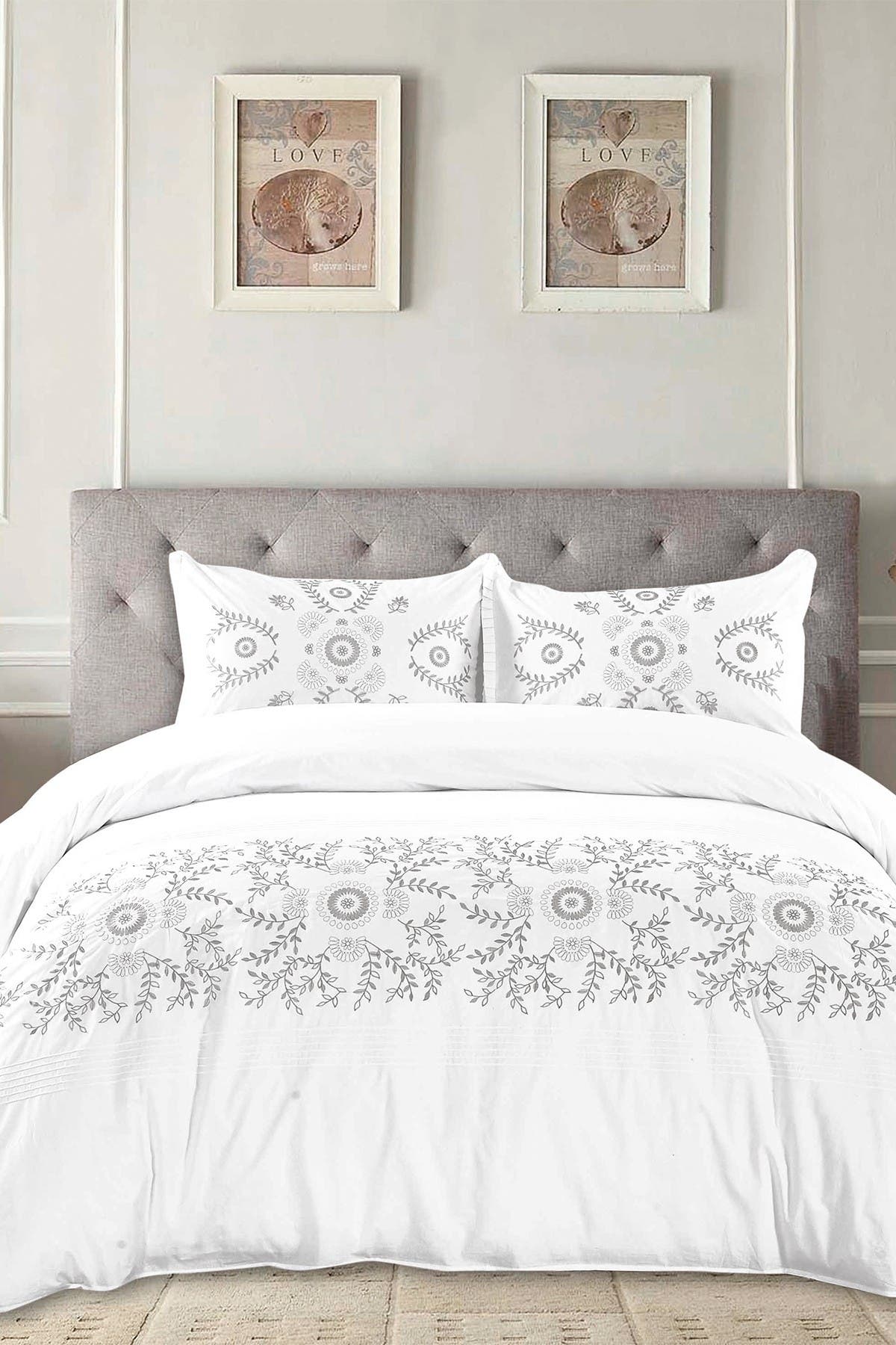 MELANGE HOME Midas Embroidered Duvet 3-Piece Set
