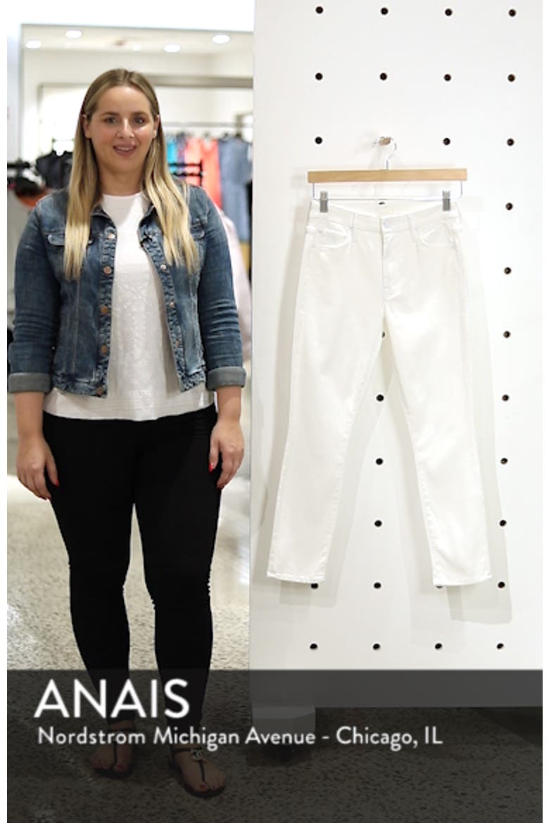 The Looker Crop Jeans video