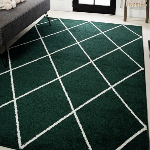 Jonathan Y Cole Minimalist Diamond Trellis Area Rug In Green/white
