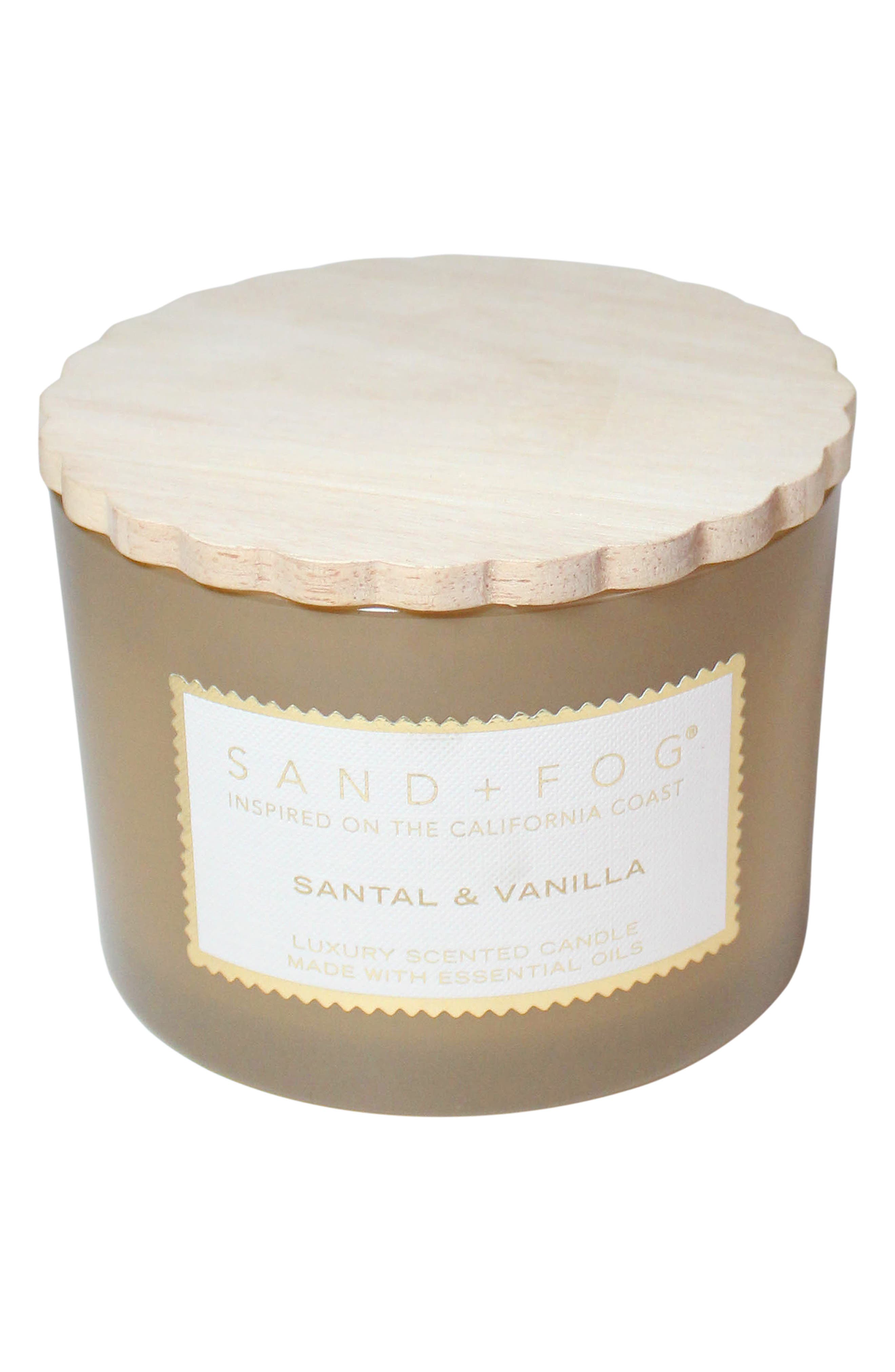 Santal & Vanilla Scalloped Scented Candle