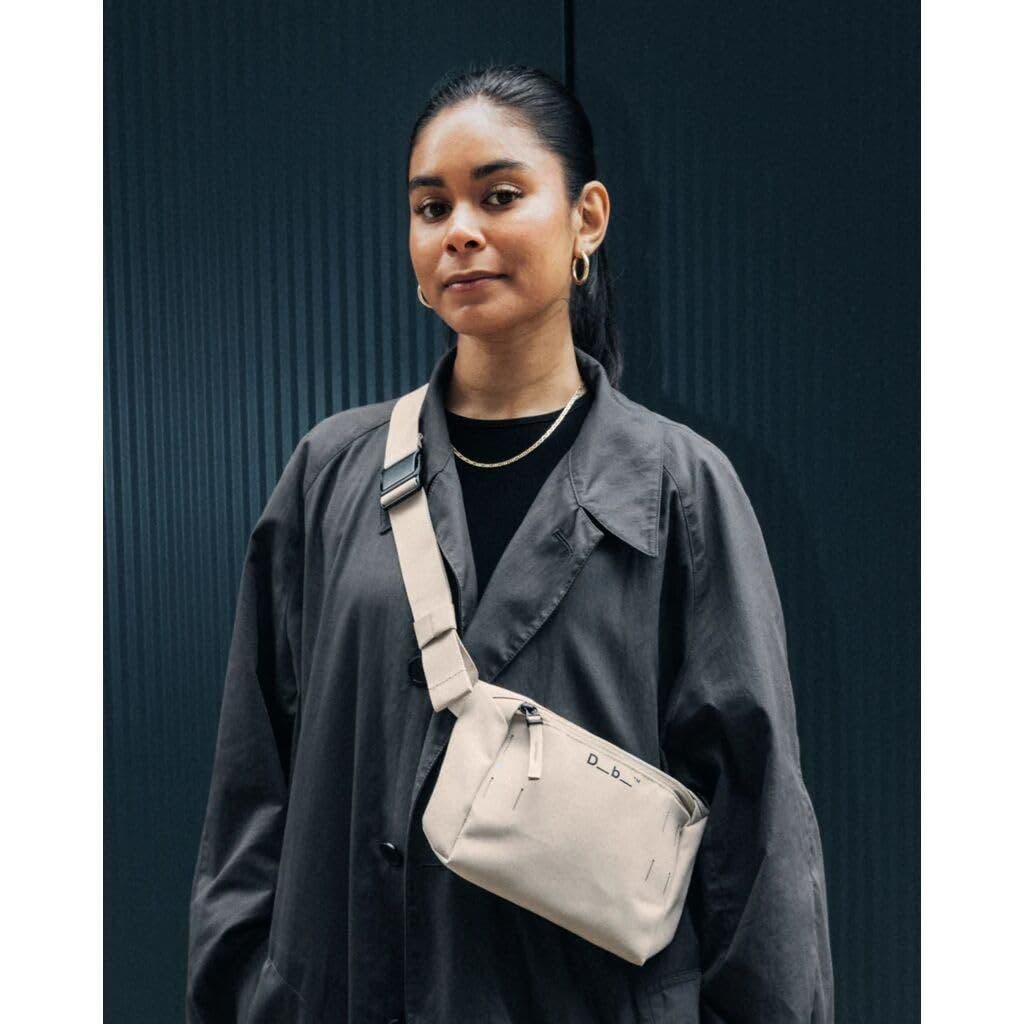 D_b_ Freya Medium Fanny Pack, Alternate, color, Fogbow Beige