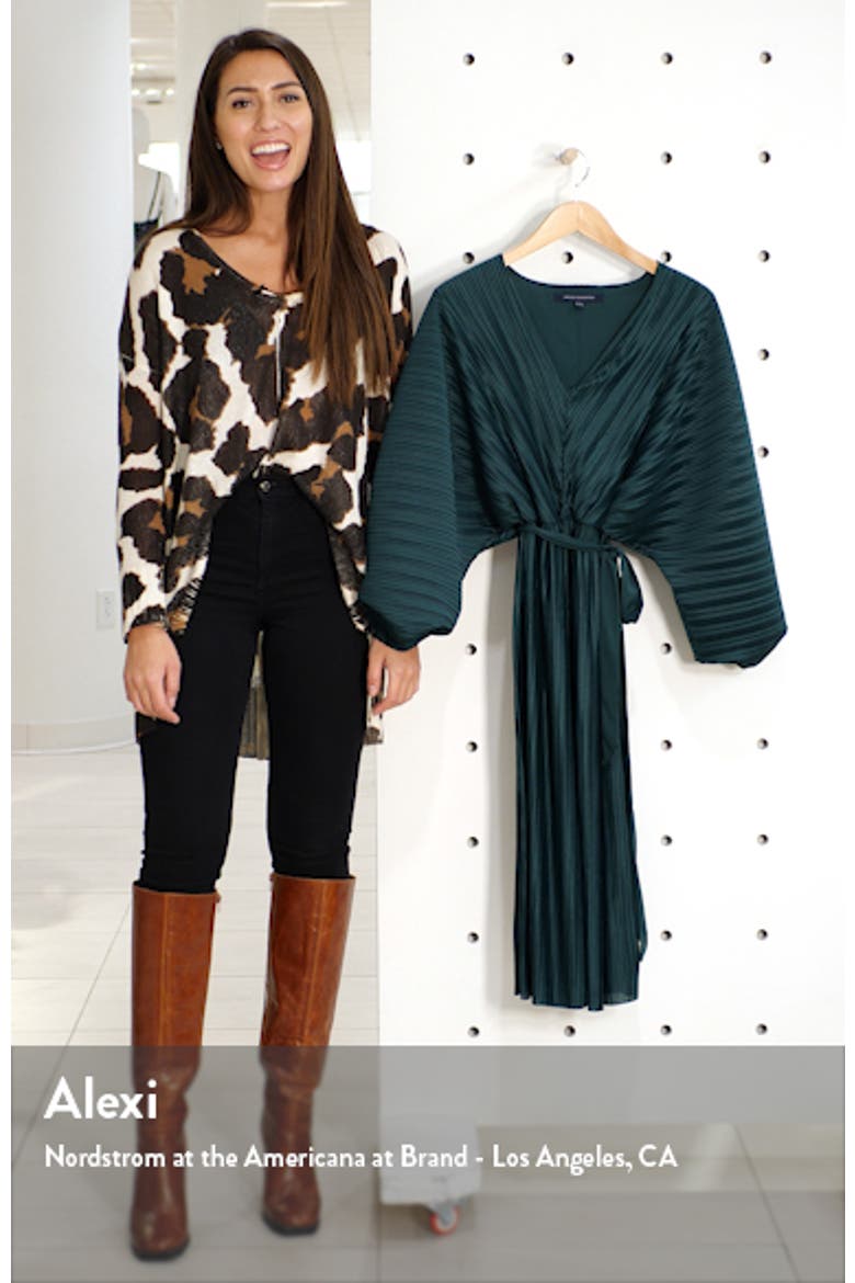 Regi Dolman Sleeve Plissé Dress video