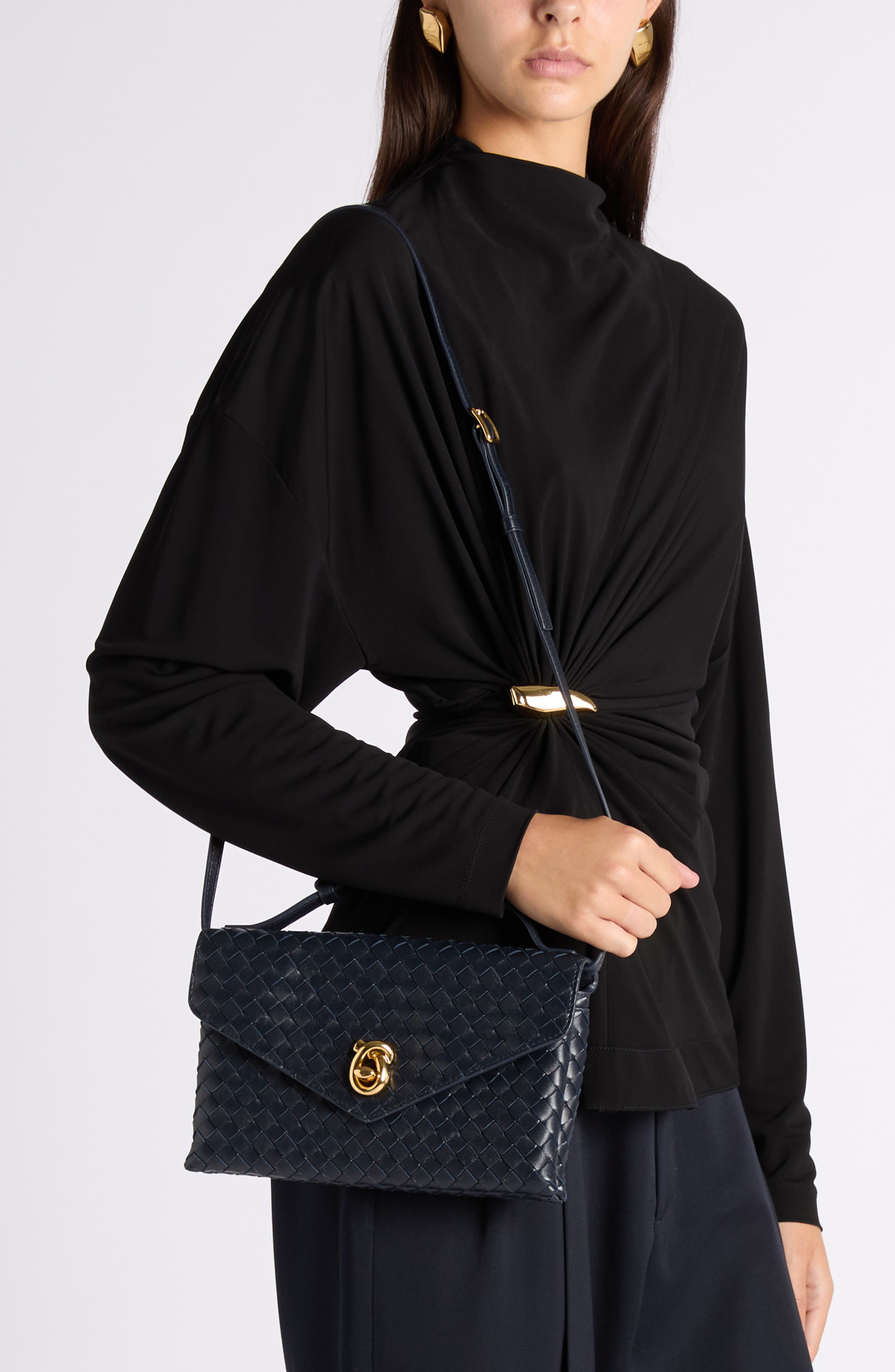 Bottega Veneta Knot Lock Intrecciato Leather Shoulder Bag, Alternate, color, 4338 Midnight-Muse Brass