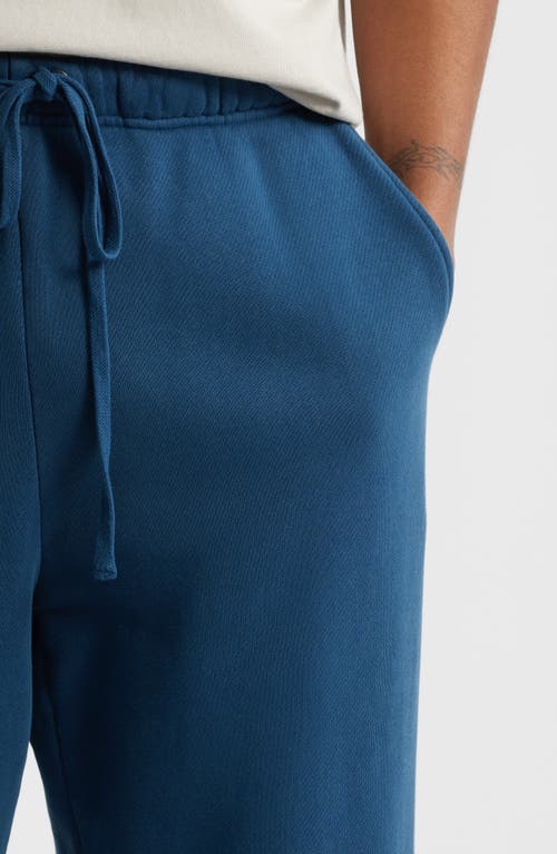 Elwood Core Organic Cotton Straight Leg Sweatpants In Blue