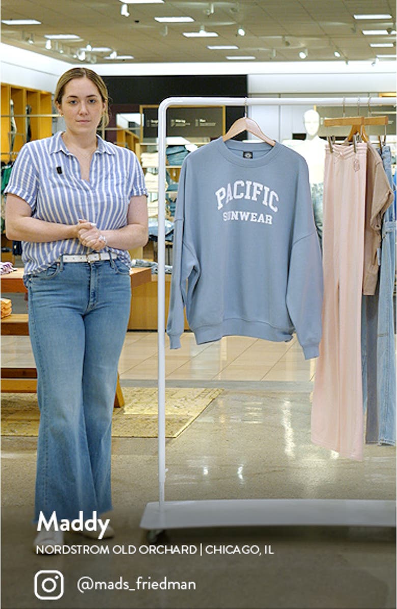 Arch Oversize Sweatshirt, sales video thumbnail