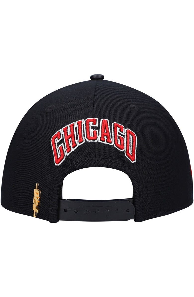 PRO STANDARD Men's Pro Standard Black Chicago Bulls Wordmark Logo Snapback Hat, Alternate, color,