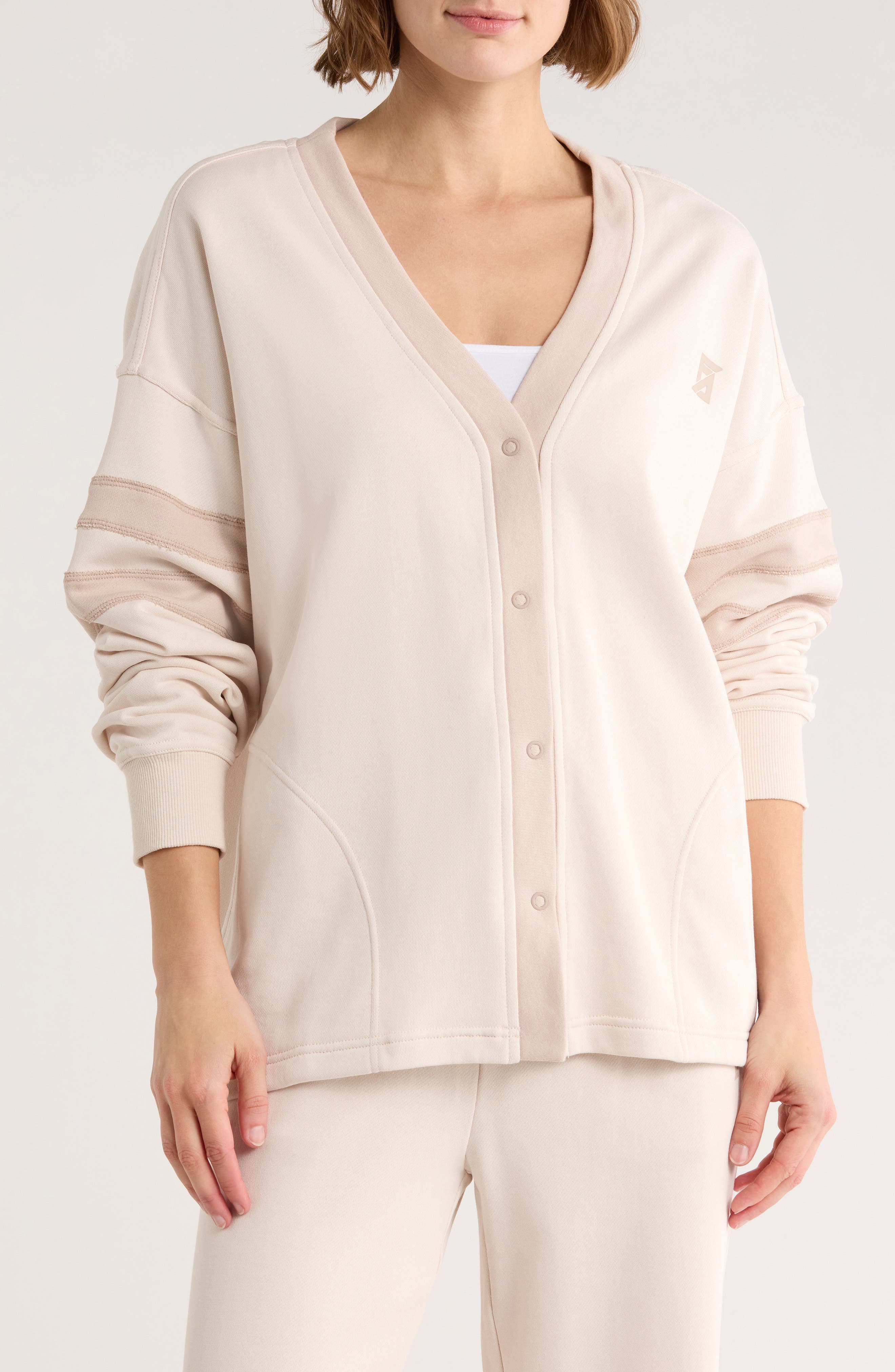 selected CRYSTAL GRAY/ MUSHROOM