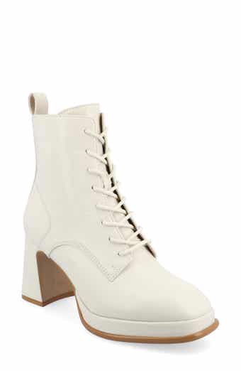 Journee Collection Kalandi Bootie
