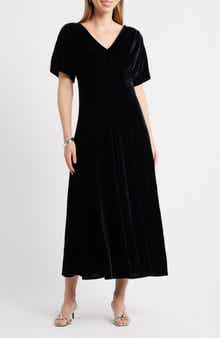 Chelsea28 Velvet V-Neck Maxi Dress