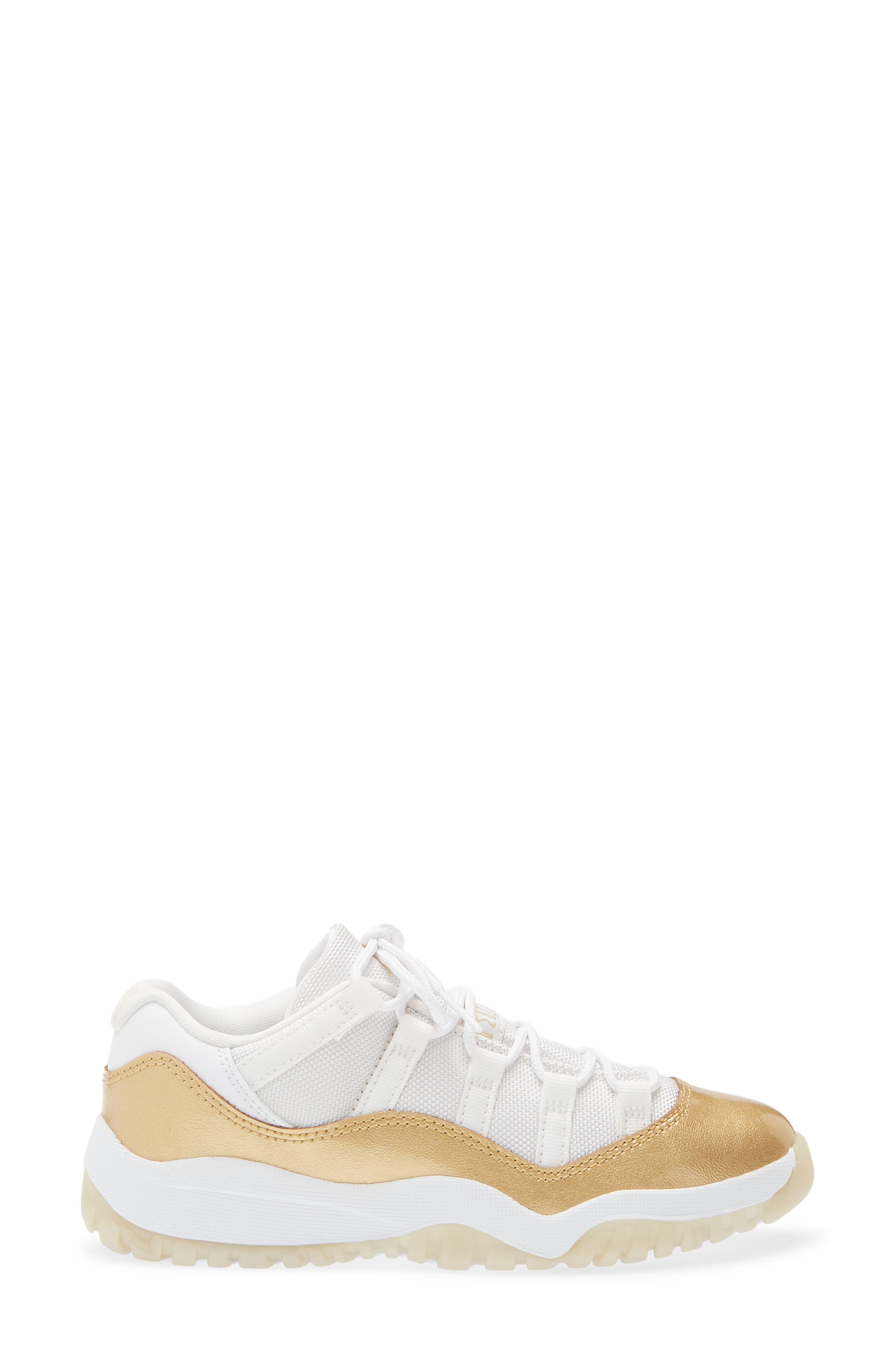 Jordan Kids' Jordan 11 Retro Low Basketball Sneaker, Alternate, color, White/ Gold