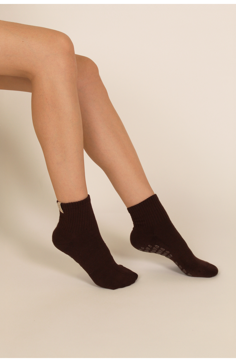 Fraise Espresso Quarter Crew Grip Sock, Alternate, color, Espresso