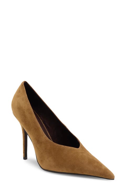Diffuse Pointed Toe Pump
