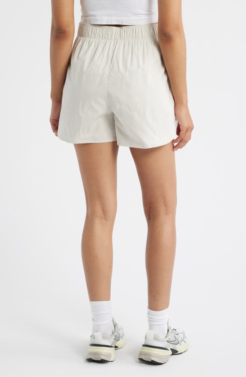 Nike Sportswear Chill Poplin 5-inch Shorts
