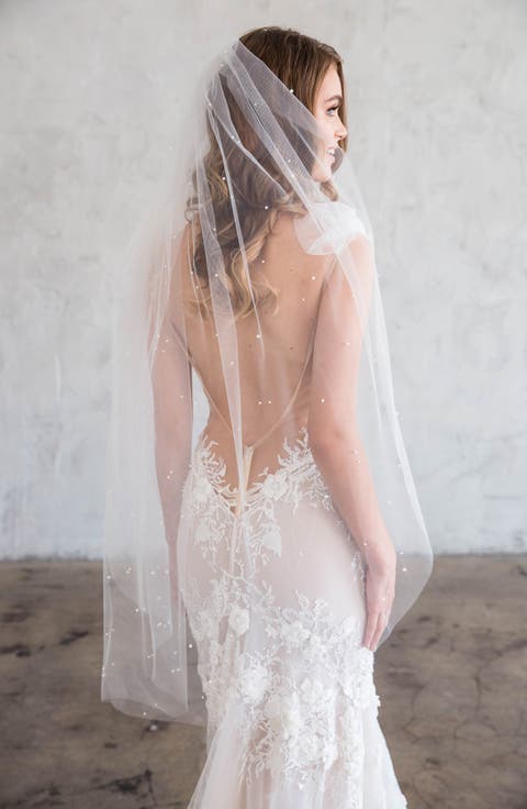 Aude Imitation Pearl Fingertip Veil