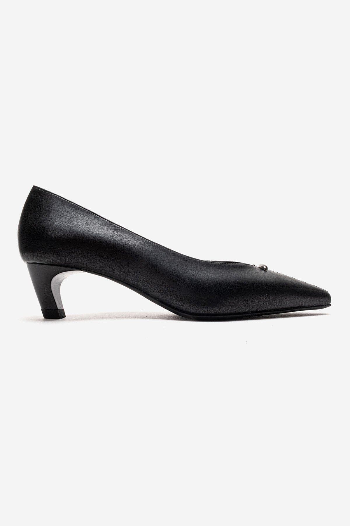 Prologue Shoes Versay Pointed Toe Kitten Heel Pump, Alternate, color, Black