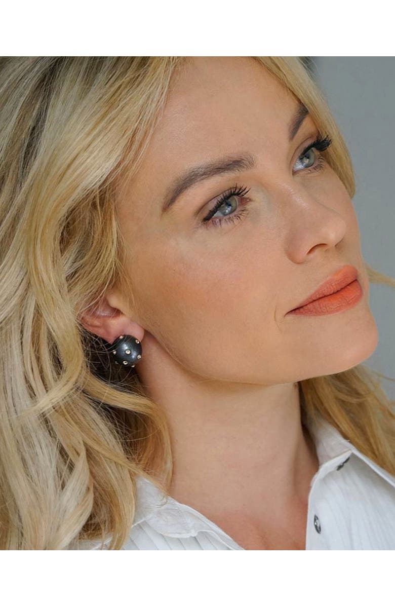 Saulė Label Gaia Jet Petite Earrings, Alternate, color, Black Coral