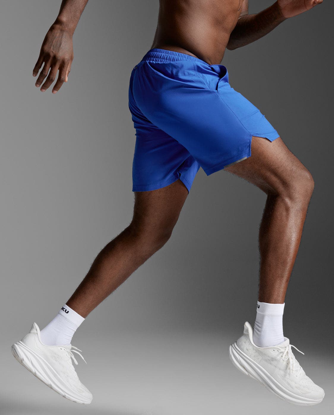 2xu Aero 7 Inch Shorts In Blue