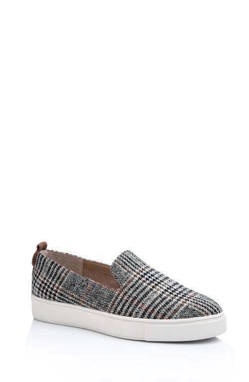 Me Too Fay Slip-On Sneaker in Black Brown Plaid 