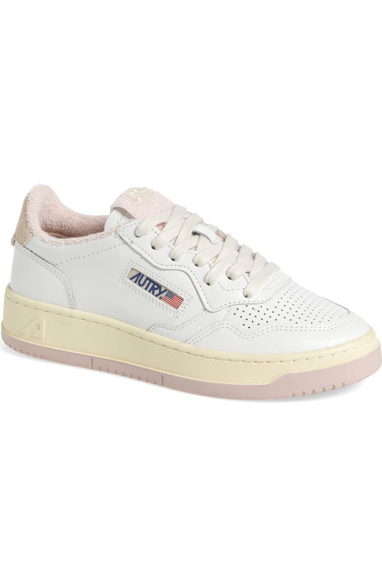 AUTRY Medalist Low Sneaker, Main, color, White/ Pink